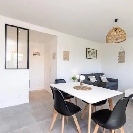 Les Pins Yourhosthelper Apartment Antibes