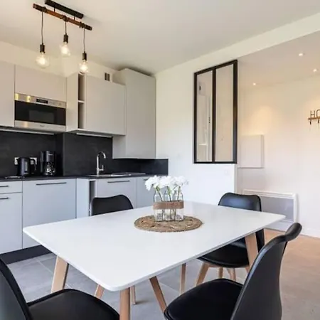 Les Pins Yourhosthelper Apartment